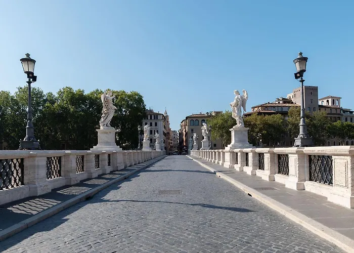 The Perfect View- Angel's Castle' Roma
