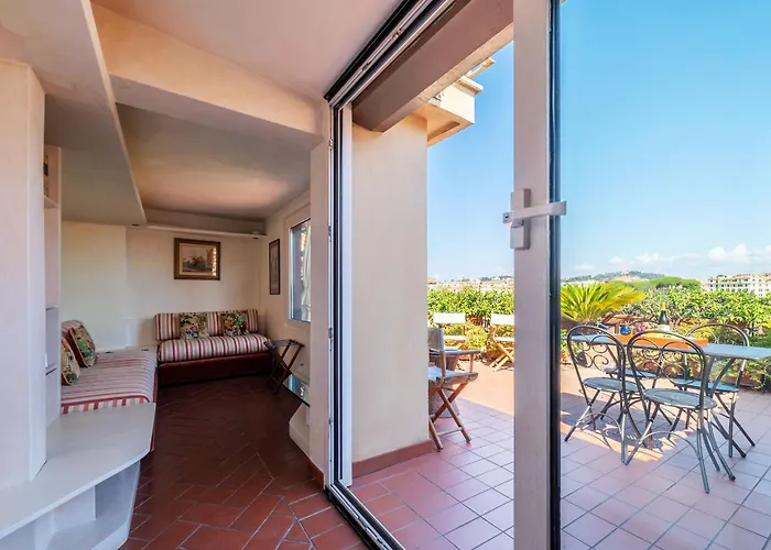 The Perfect View- Angel's Castle' * Roma