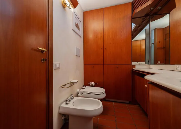 The Perfect View- Angel's Castle' Roma